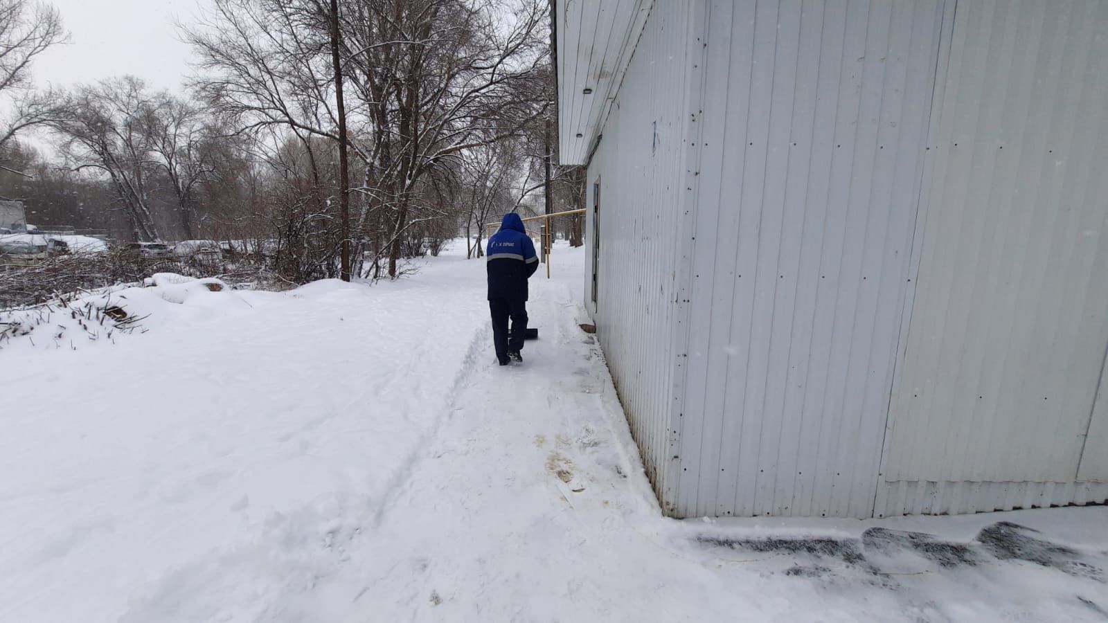 Железо растворили в горячей концентрированной серной кислоте. Задачи на растворимость в воде. Хлорирование бензолсульфокислоты реакция. Выпавший осадок отфильтровали. Хлорирование бензолсульфокислоты.