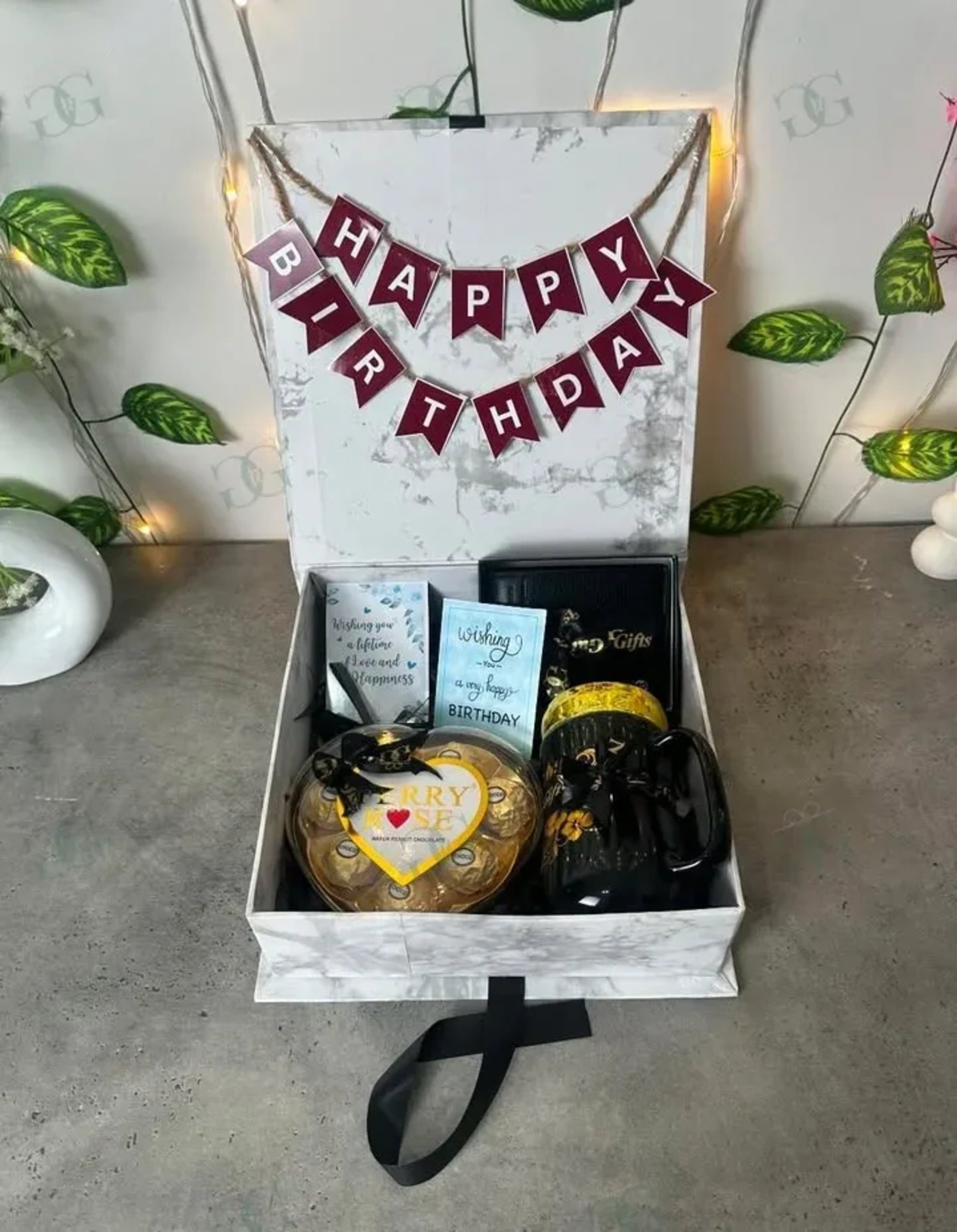 His Unique Birthday Gift Box