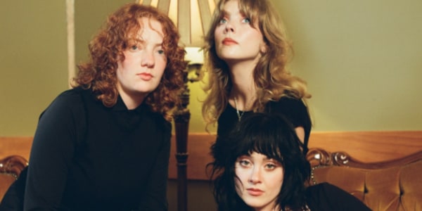 Folk Bitch Trio + Georgia Harmer - 16.03.2026 19:00 at Paradiso, Weteringschans 6, 1017SG Amsterdam, Netherlands