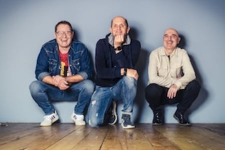 Die Feine Mischung: Wiff, Hanzhanz, Reini Gruber und Gäste - Musik ＆ Talk - 18.12.2025 19:30 at Kultur Hof, Ludlgasse 16, 4020 Linz, Österreich