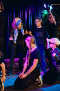 The Point of Ukraine & Theaterstudio Syayvo: Die Märchenwelt von Hans Christian Andersen - 11.04.2026 14:00 at Kultur Hof, Ludlgasse 16, 4020 Linz, Österreich