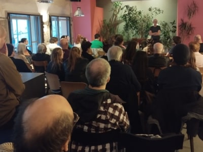 Philosophisches Café–"Die Null und der gelbe Ring. Jüdische Stigmatisierung im Spätmittelalter und der Frühen Neuzeit" - Wed, Apr 15, 2026, 18:00 at Die Bäckerei - Kulturbackstube, Dreiheiligenstraße 21a, 6020 Innsbruck, Österreich