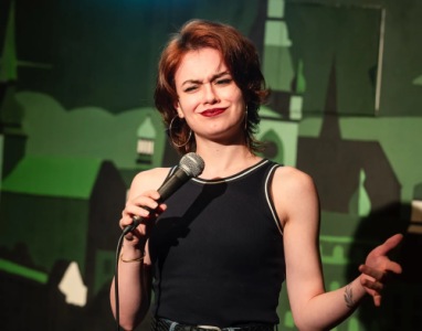 Comedy Nights • Special Guest: Bianca Lala (RO) - 16.01.2026 20:00 at Die Bäckerei - Kulturbackstube, Dreiheiligenstraße 21a, 6020 Innsbruck, Österreich