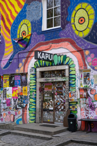 KAPU SOMMERFEST: PETROL GIRLS, Aist Connexion, Djaro & die anonymen Melancholiker, Annika Stein, Ronit Amon - Sat, Jul 25, 2026, 18:00 at KAPU, Kapuzinerstraße 36, 4021 Linz, Österreich