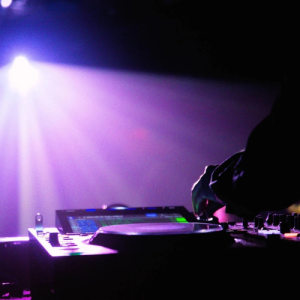 meduxa collective - FLINTA*DJ Workshop - 11.04.2026 14:00 at Willy*Fred Hausprojekt - im Keller Vereinslokal, Graben 3, 4020 Linz, Österreich