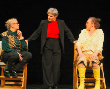 Komödie: KOLLEKTIV KOLLINSKI | »Aufhören« - Fr., 17.04.2026, 20:00 at Kulturhaus Emailwerk, Anton-Windhager-Straße 7, 5201 Seekirchen am Wallersee, Österreich