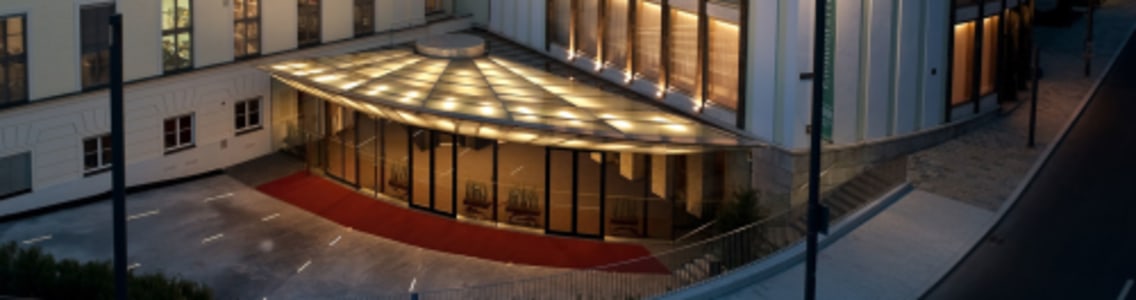 BÜHNENZAUBER | 13+ - 22.12.2025 11:00 at Landestheater Linz Musiktheater, Am Volksgarten 1, 4020 Linz, Österreich