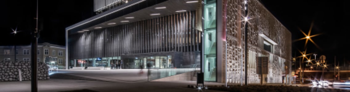 9/11 - GESTRANDET BEI FREUNDEN - 16.01.2026 21:40 at Landestheater Linz Musiktheater, Am Volksgarten 1, 4020 Linz, Österreich