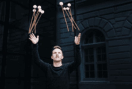 Christoph Sietzen & Motus Percussion - Im Wasserfall - Mon, Sep 28, 2026, 19:30 at Tips Arena, Ziegeleistraße 76, 4020 Linz, Österreich
