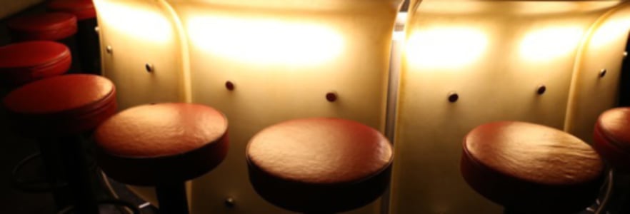 KATZ IM SACK :: LACHEN IM KELLER: KABARETT-NEWCOMER EROBERN BÜHNE & PUBLIKUM - 02.03.2026 20:00 at Treibhaus, Angerzellgasse 8 Am Volksgarten, 6020 Innsbruck, Österreich