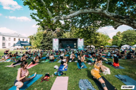 Yoga Junkies Festival 2026 - 25.07.2026 09:00 at Schloss Hetzendorf Hetzendorfer Straße 79, 1120 Wien, Österreich
