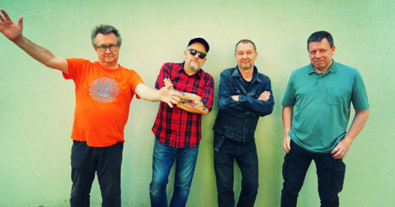 seven sioux | 2nd class substitutes - Sa., 30.05.2026, 21:00 at Kulturhaus röda, Gaswerkgasse 2, 4400 Steyr, Österreich