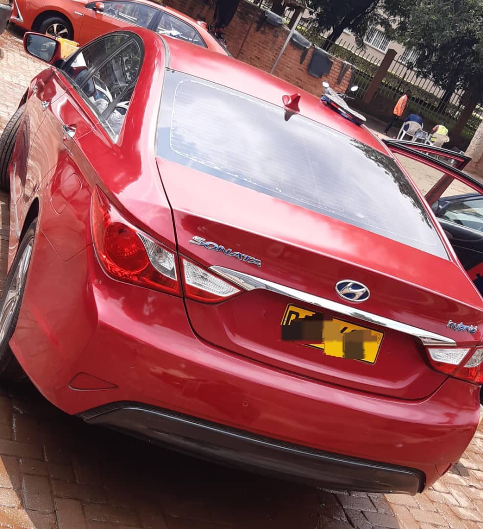 Hyundai Sonata - Image 2