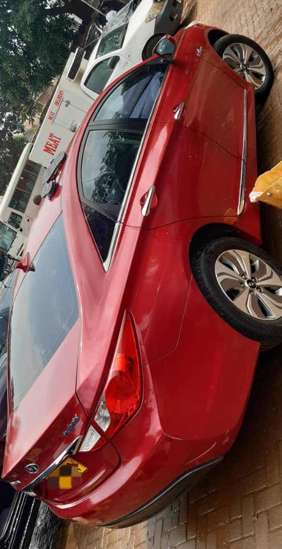 Hyundai Sonata - Image 5