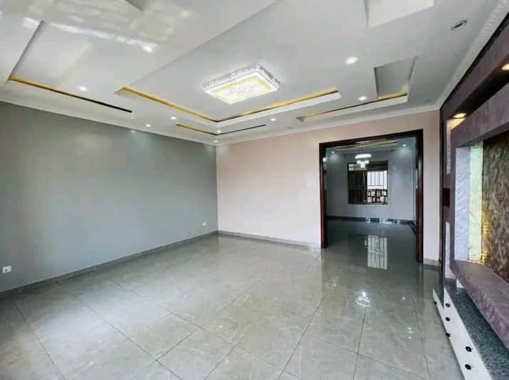 House for sale - Image 2