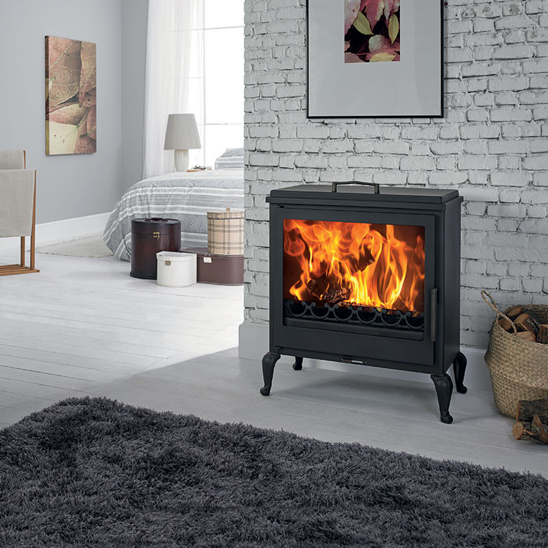 Poêle à bois avec chauffe plat Aube · 7,1 Kw