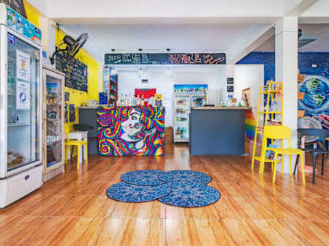 See Sea Backpackers House — social hostel in Koh Phangan, Thailand