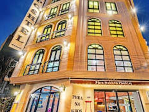 Phra Nakhon Poshtel — social hostel in Bangkok, Thailand