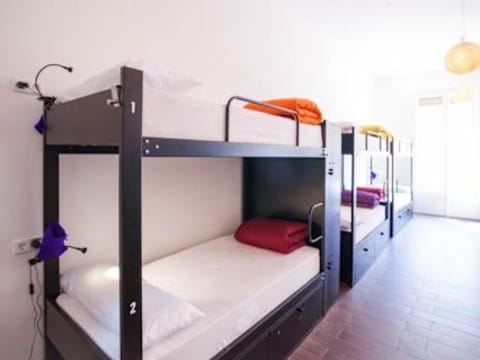 360 Hostel Borne — social hostel in Barcelona, Spain