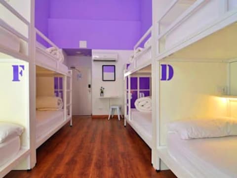 Far Home Atocha — social hostel in Madrid, Spain