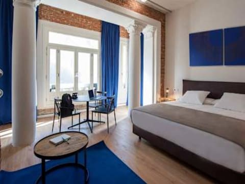 room00 Gran Vía Hostel — social hostel in Madrid, Spain