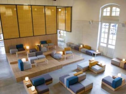 Up! Hostel Valencia — social hostel in Valencia, Spain