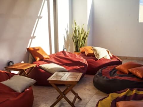 Lisbon Poets Inn — social hostel in Lisbon, Portugal