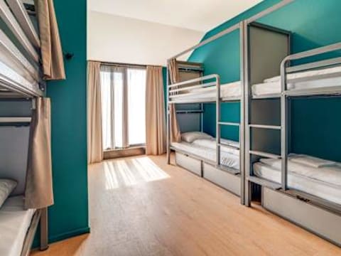 St Christopher's Inn Amsterdam - The Winston — social hostel in Amsterdam, Netherlands