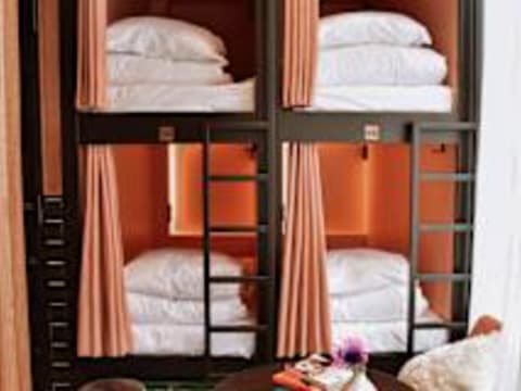 Durty Nellys Inn — social hostel in Amsterdam, Netherlands