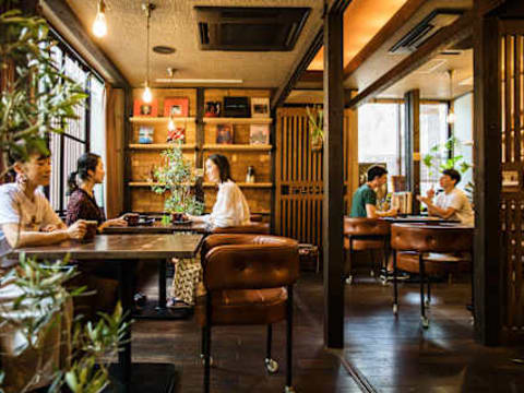 Guesthouse U-En — social hostel in Osaka, Japan