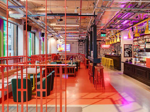 Clink i Lár — social hostel in Dublin, Ireland