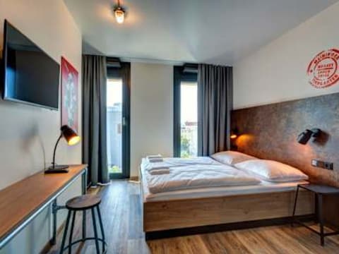 MEININGER Berlin Tiergarten — social hostel in Berlin, Germany