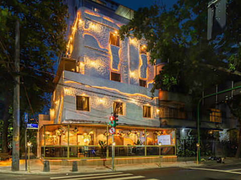 Leblon Beach Hostel — social hostel in Rio de Janeiro, Brazil