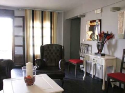 Hotel Plaza — social hostel in Seville, Spain