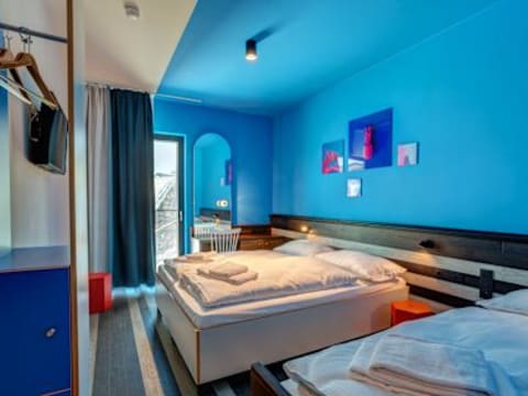 MEININGER Bruxelles Gare du Midi — social hostel in Brussels, Belgium