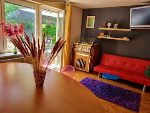 Sax Pub Hostel — social hostel in Ljubljana, Slovenia