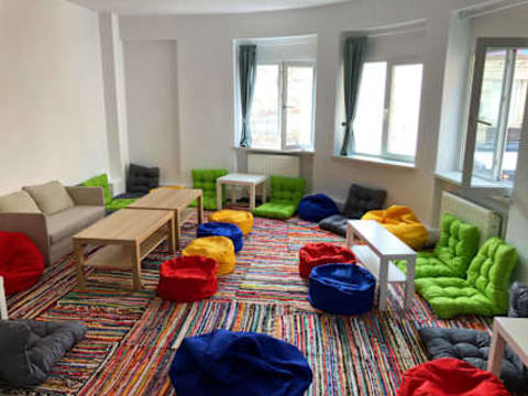 BEDSY — social hostel in Bucharest, Romania