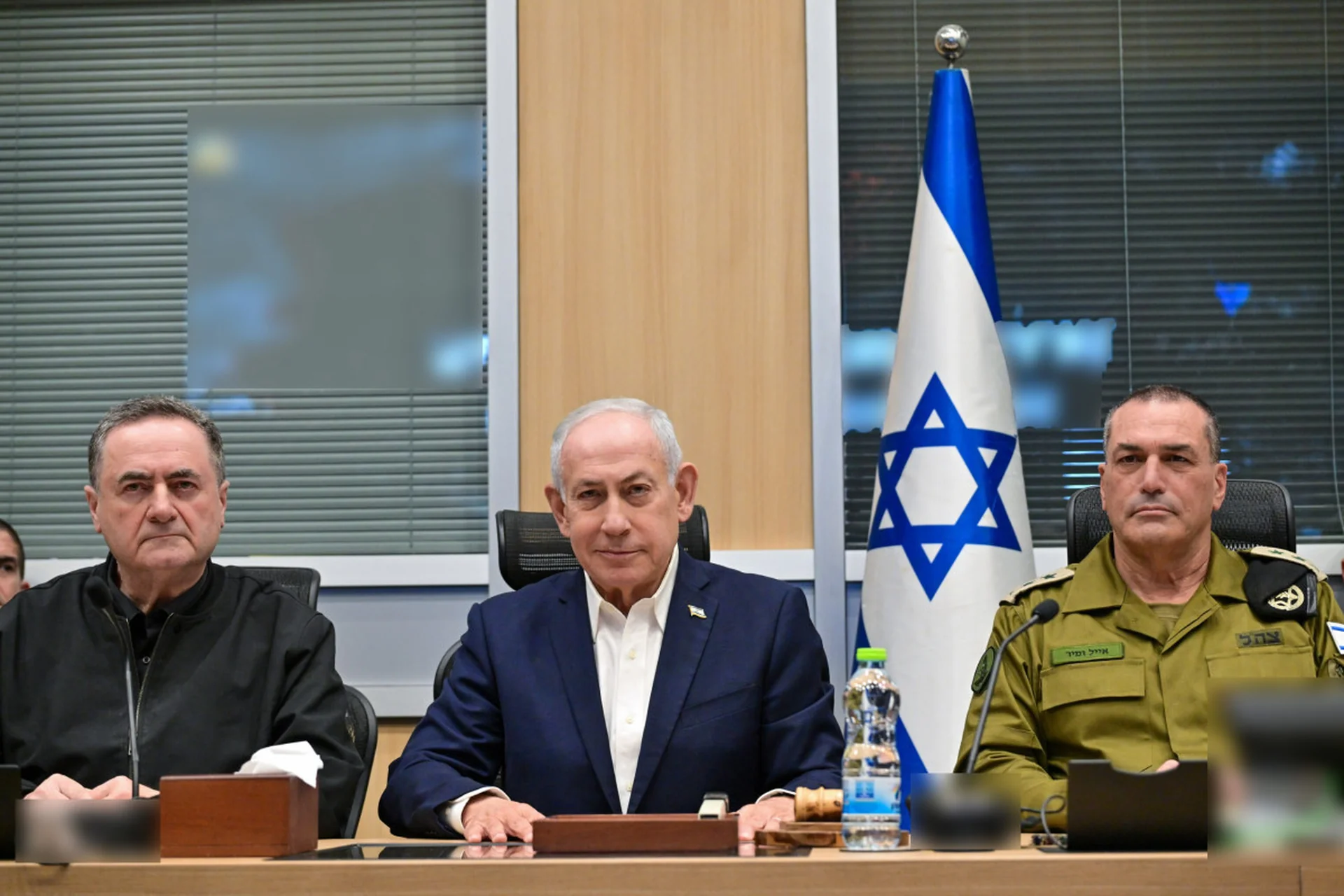 Au bal masqué appelé Cabinet, toute la vérité a été révélée : le gouvernement israélien est un lapin hypnotisé