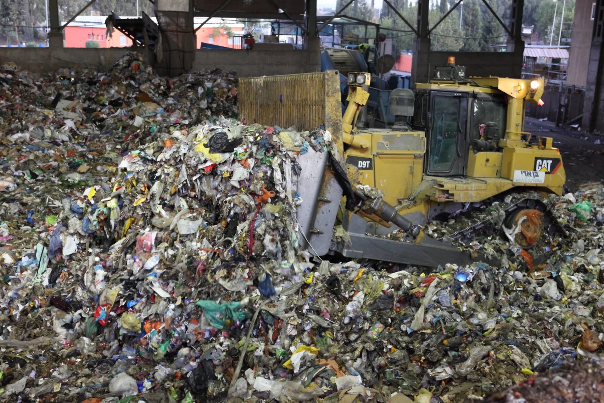 Bientôt, il ne restera plus de place pour la montagne de déchets — la solution est à portée de main