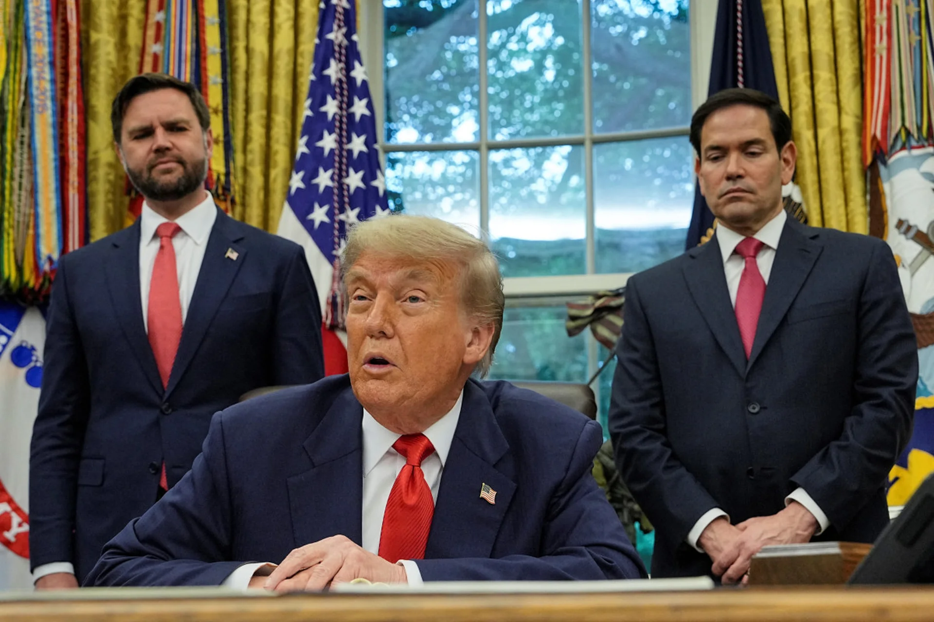 Alors qu'il touche le fond dans les sondages, Trump a déjà fixé son prochain objectif : l'Iran