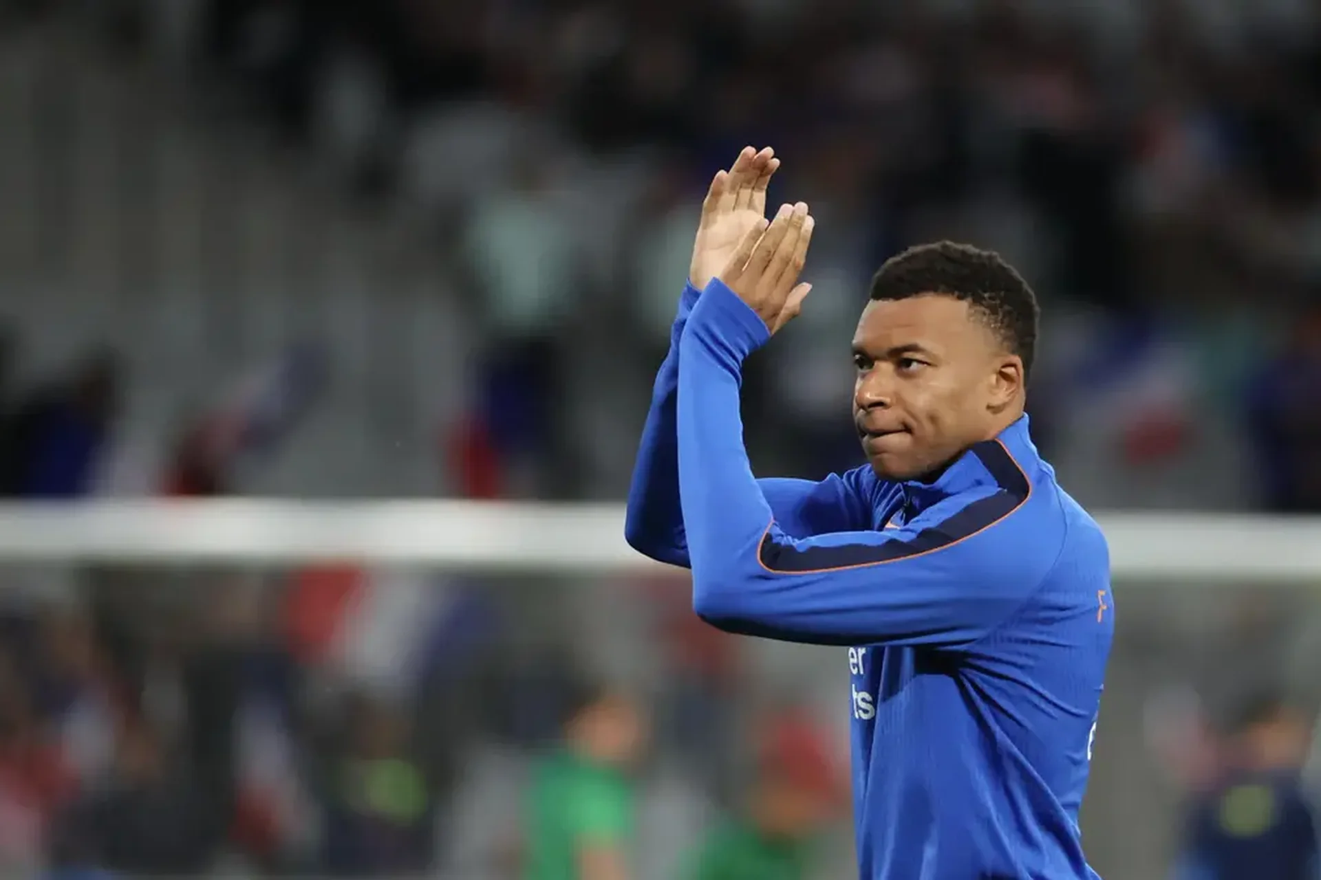 La star qui ne court pas : le dilemme de la France avec Kylian Mbappé