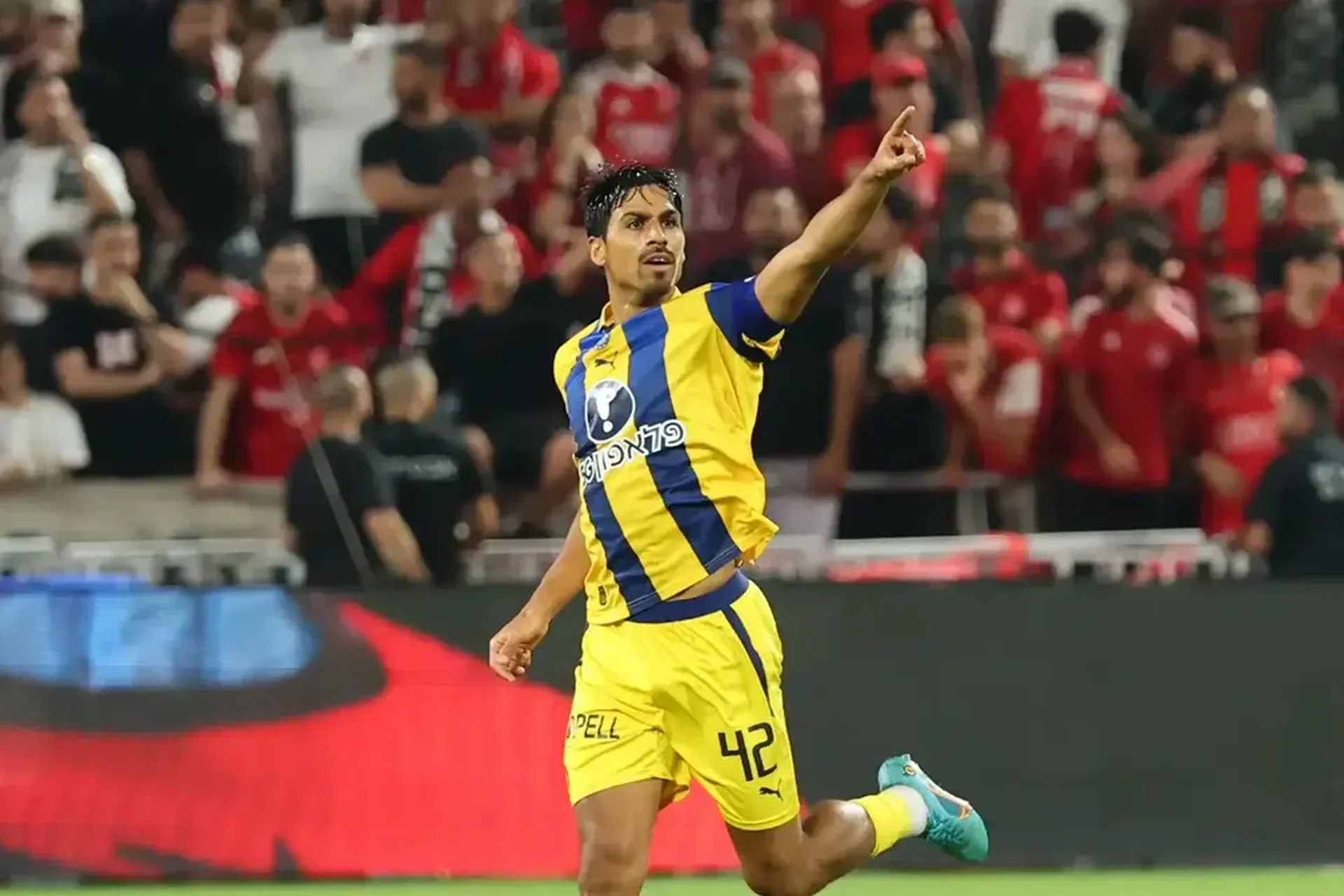 Dor Peretz va-t-il signer immédiatement ? Il s'avère qu'il dispose encore de plusieurs options