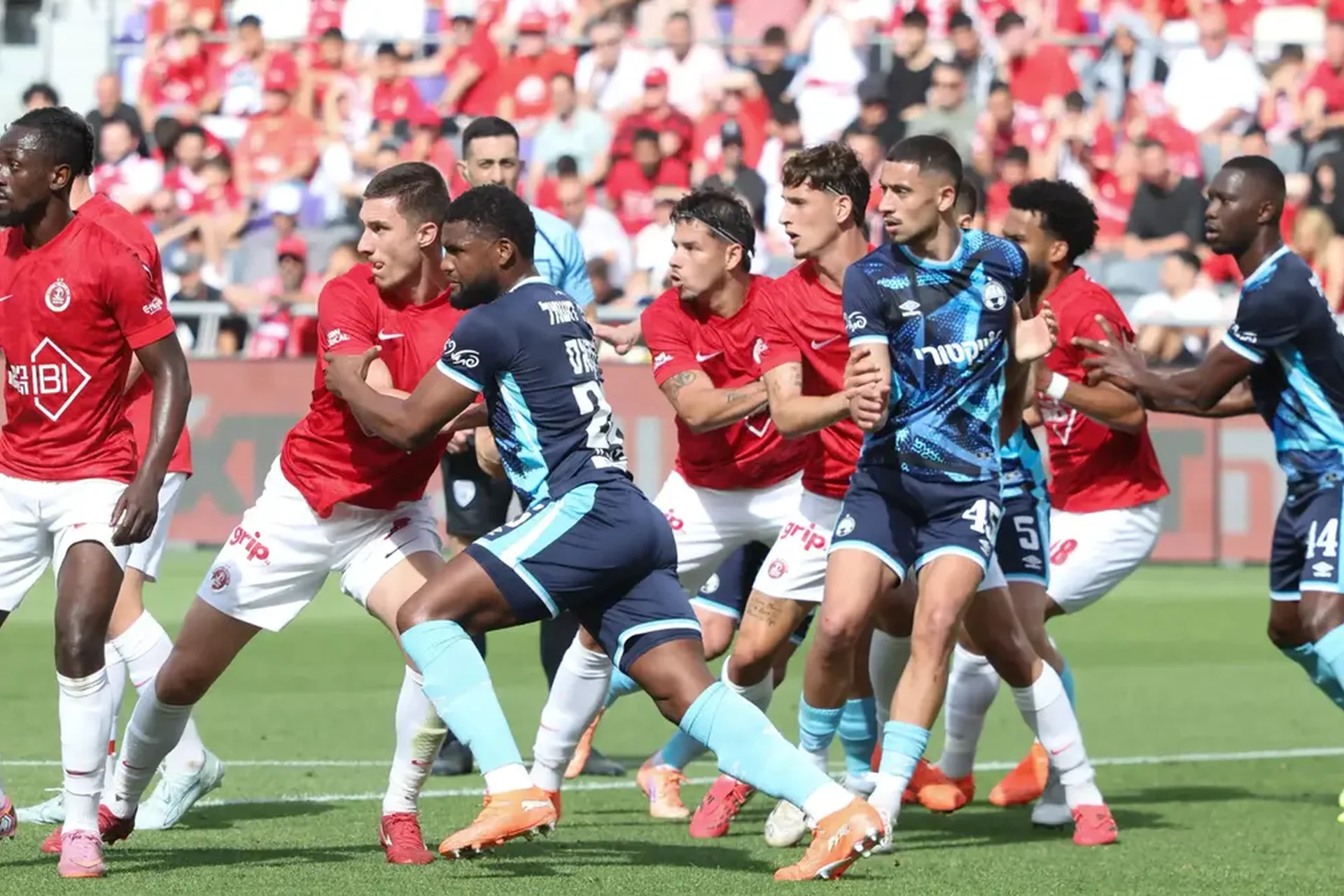 À partir du passage à l'heure d'hiver : les matchs de Ligat Ha'Al se tiendront aussi le vendredi