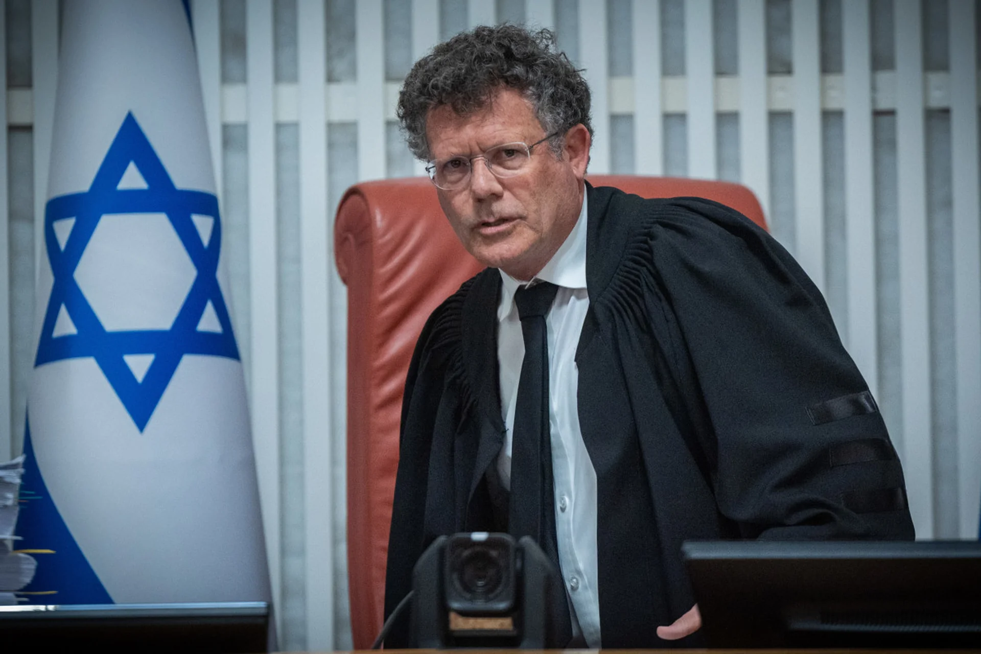 Il est le chef : quand Yitzhak Amit a appliqué la doctrine du juriste nazi | Moshe Cohen-Eliya