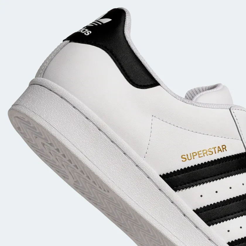 Superstar_Shoes_White_EG4958 (3).jpg