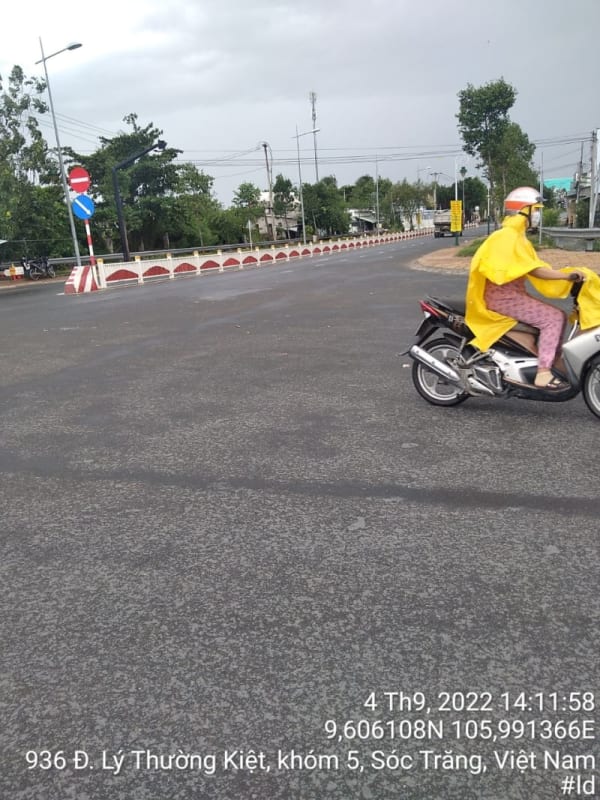 ST109	Đường dân sinh cặp chân cầu qua sông Masperro (đoạn từ đường Đồng Khởi đến đường Lê Duẩn) - Ảnh 4