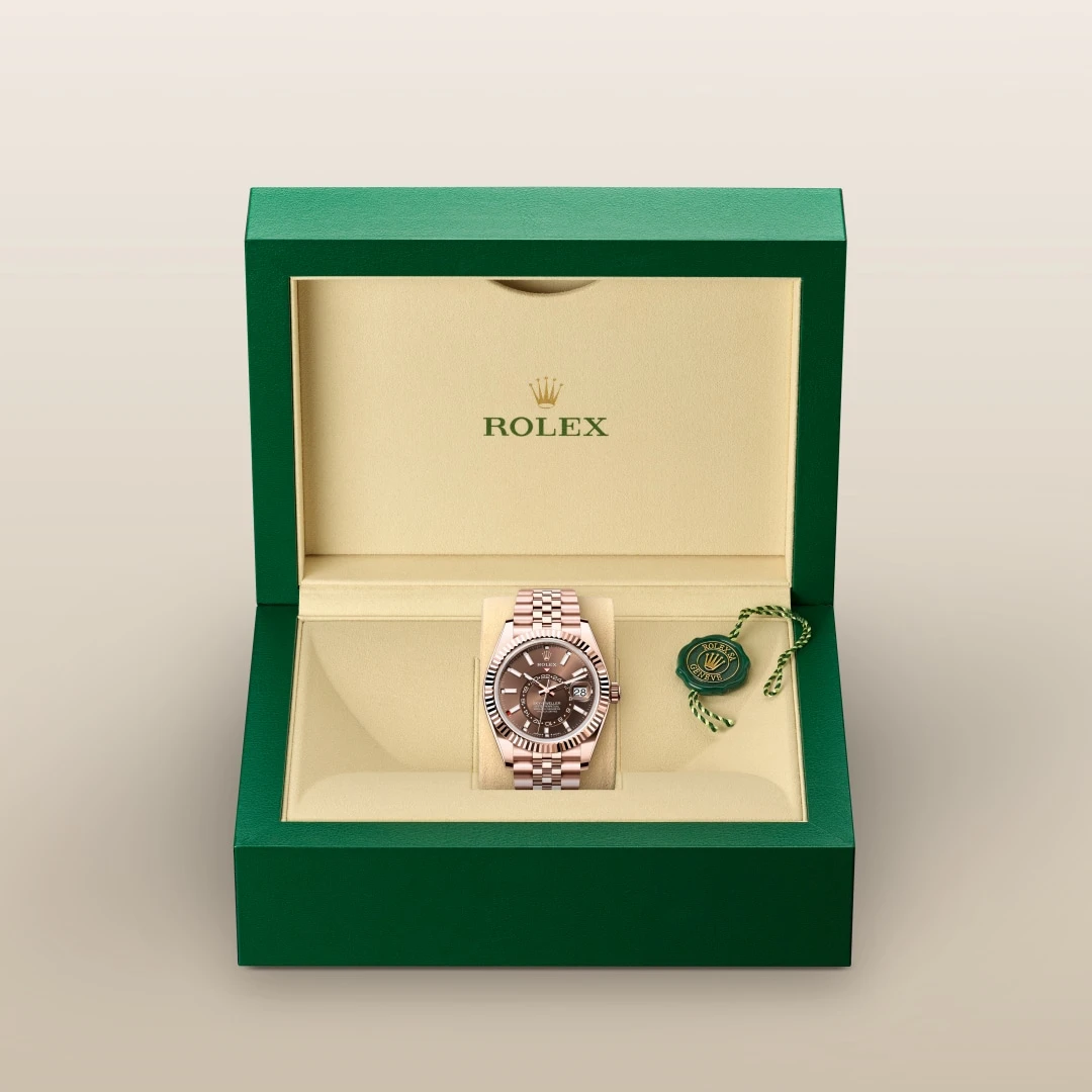 Rolex Sky-Dweller in 18 ct Everose gold M336935-0006- Montecristo Jewellers