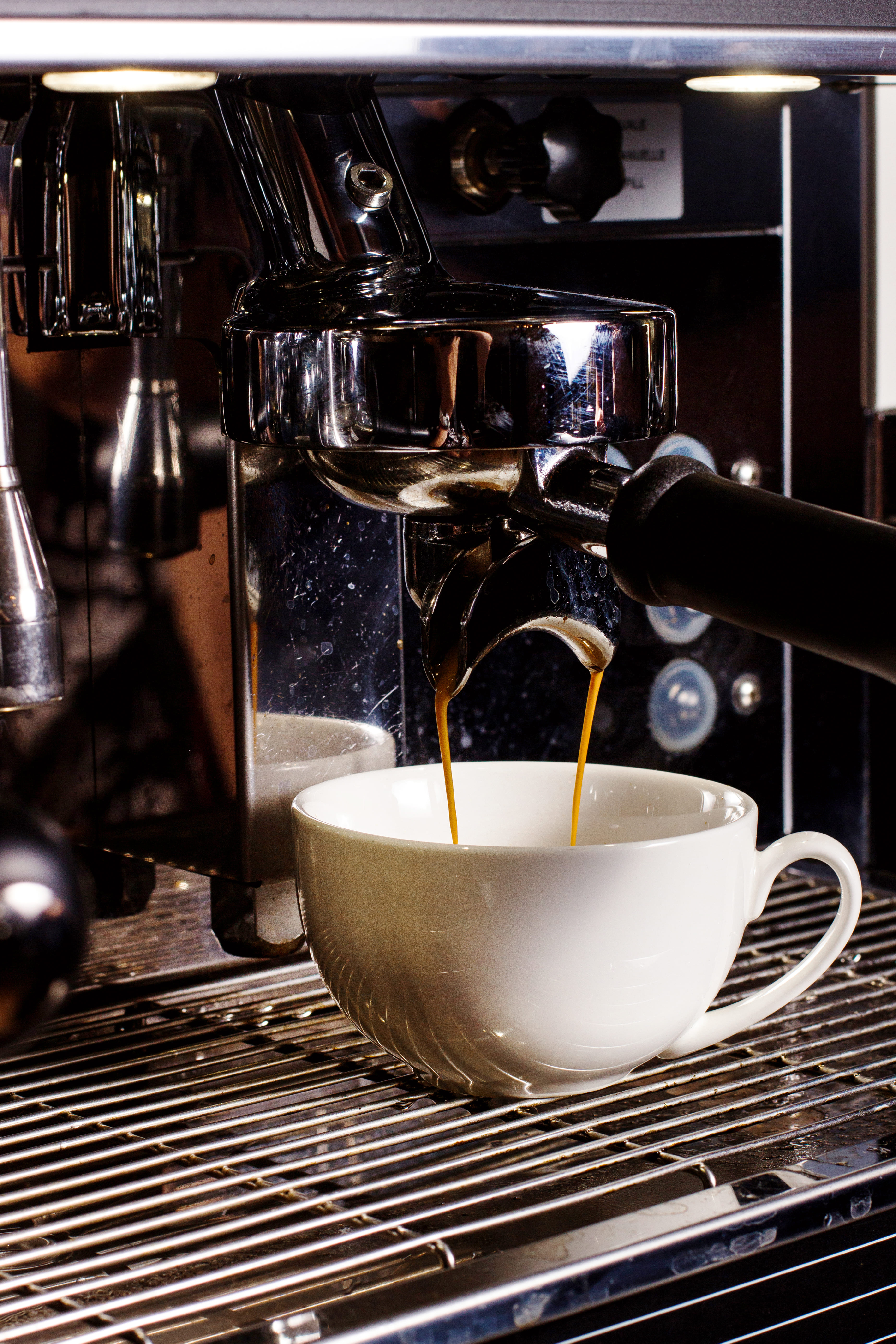 Preparando café espresso