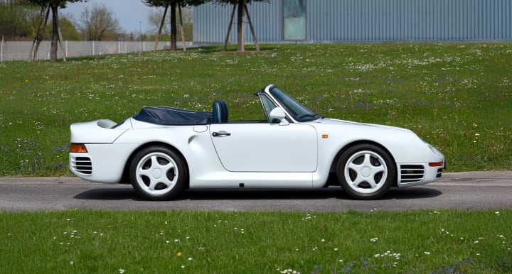 roofless Porsche 959