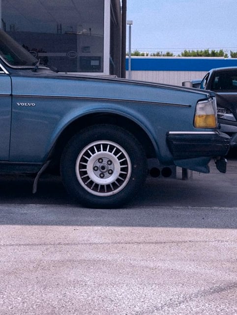 1983 volvo 24ogl